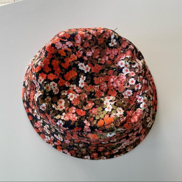 H&M floral bucket hat size small - Picture 3 of 6
